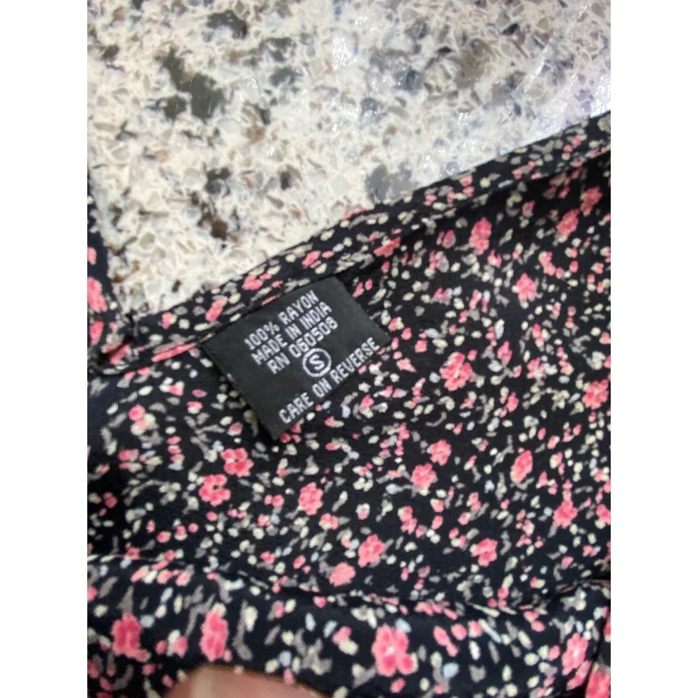 Angie Ditsy Floral Midi Dress Womens Small Black Excellent Tie Shoulder V-Neck